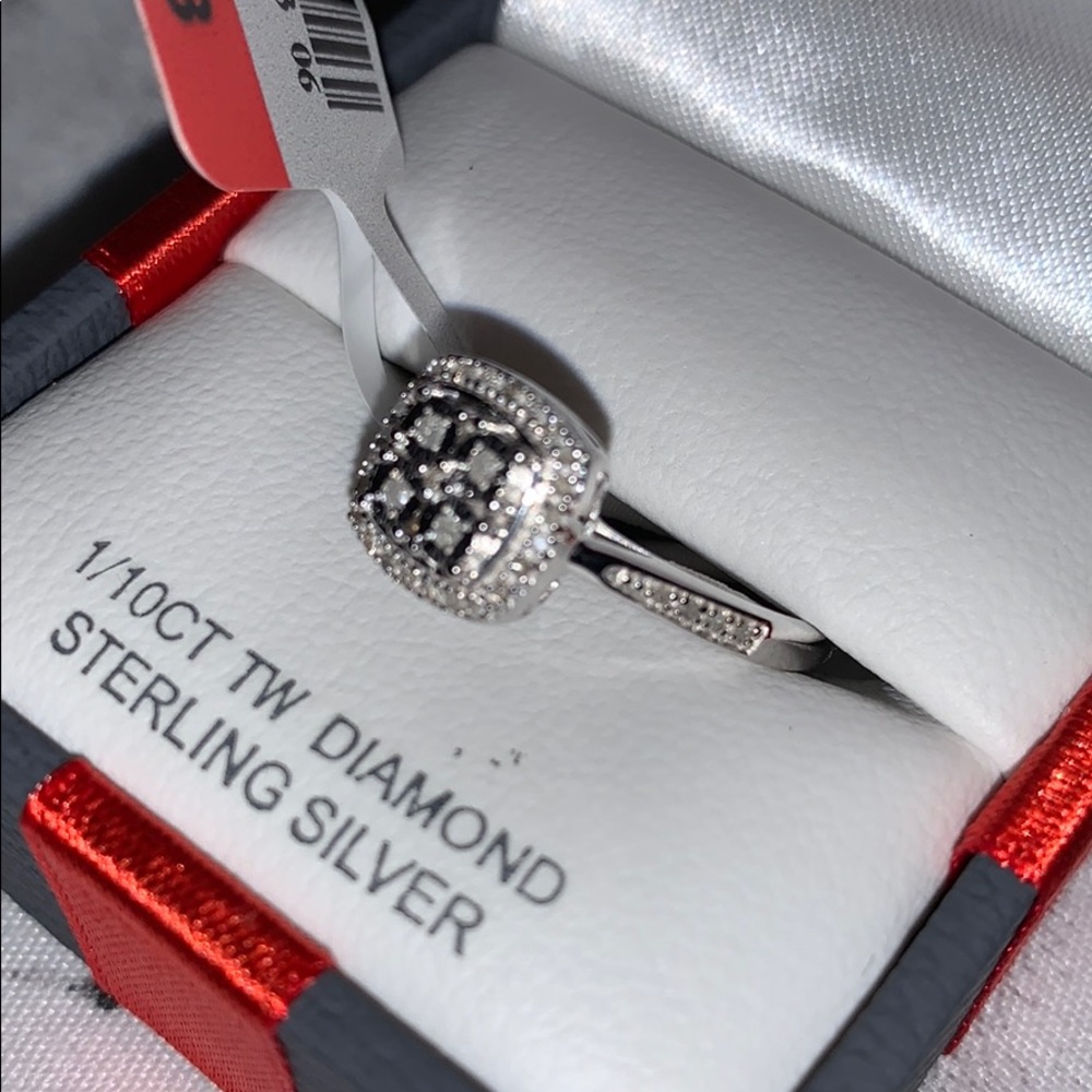 Diamond Ring - Picture 4 of 5